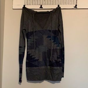 Boutique long sleeve hooded shirt
